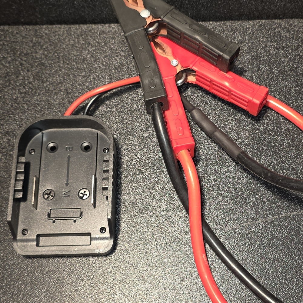 "Maki Blue" jump starter.  Requires "Maki Blue" 18v battery.  Buy 1 Get 1 Free.